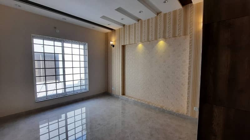 BRAND NEW 8 MARLA LUXURY HOUSE FOR RENT IN BAHRIA TOWN LAHORE 13