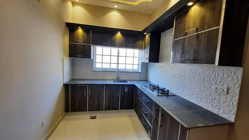 BRAND NEW 8 MARLA LUXURY HOUSE FOR RENT IN BAHRIA TOWN LAHORE 19