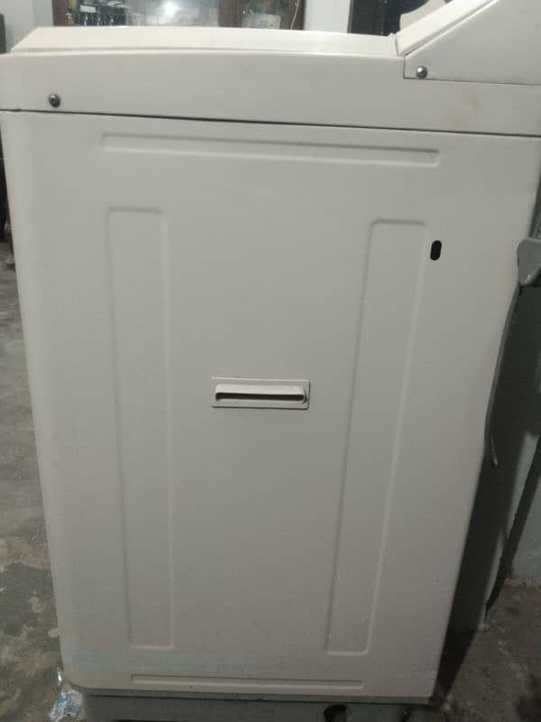 Haier HWM 120-AS Jumbo Power Semi automatic washing machine 3