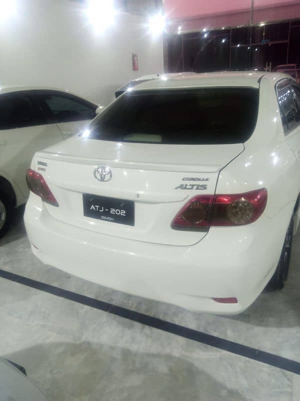 Toyota Corolla Altis 2008 4