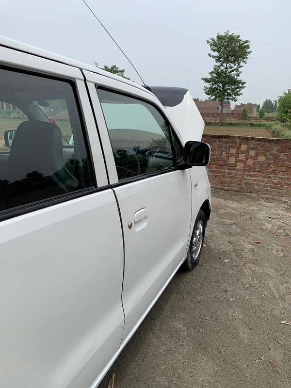 Suzuki Wagon R 2019 3