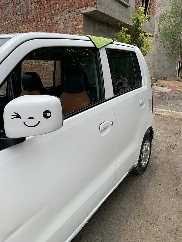 Suzuki Wagon R 2019 11