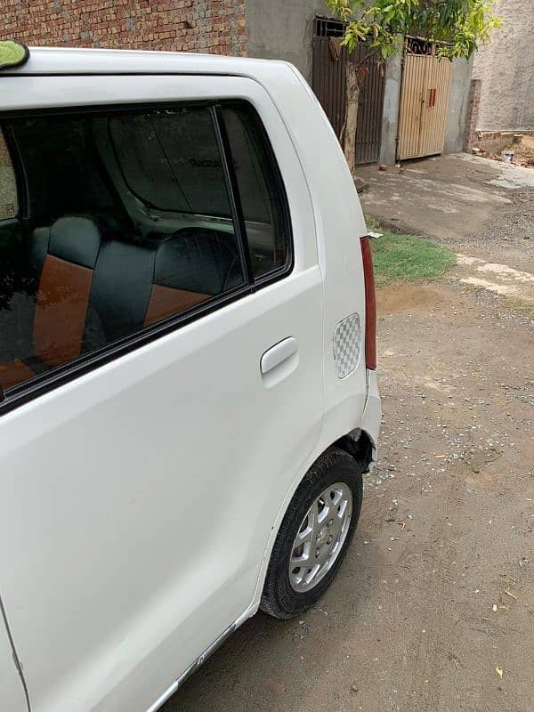 Suzuki Wagon R 2019 14