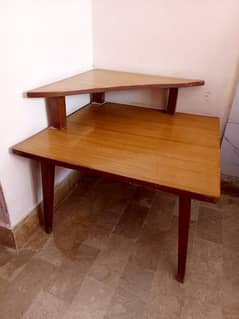 Wooden side corner table