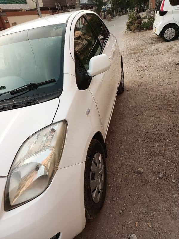 Toyota Vitz 2006 14