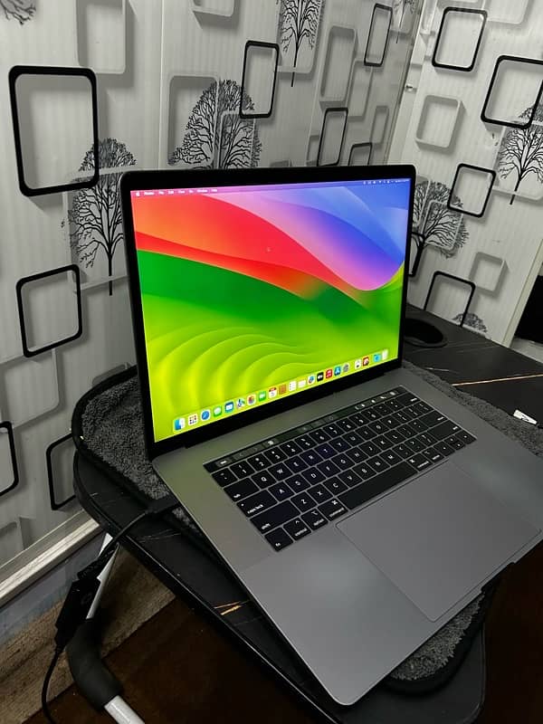 MacBook Pro 2018, 15inch Retina Display 5