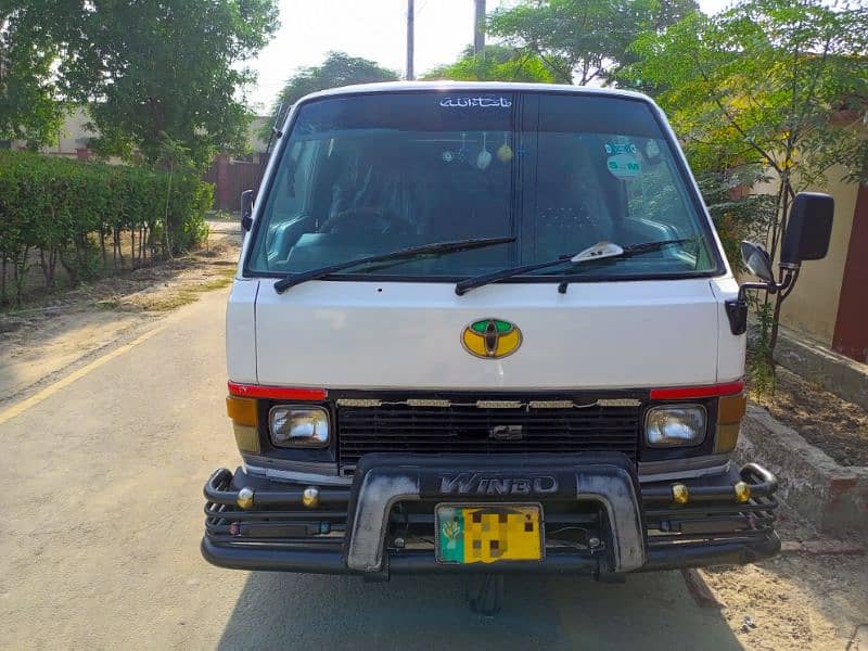 Toyota Hiace 0