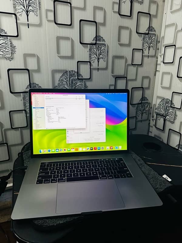 MacBook Pro 2018 16/512 4gb card 1