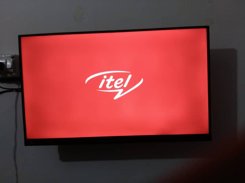 Itel 32 inch led tv with all original accessories 0