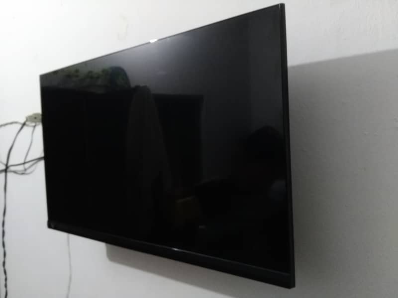 Itel 32 inch led tv with all original accessories 4