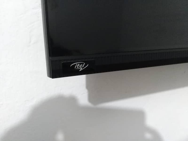 Itel 32 inch led tv with all original accessories 6