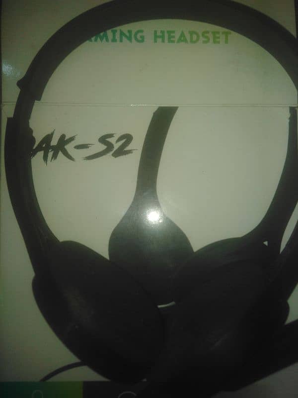 almost new head set 1