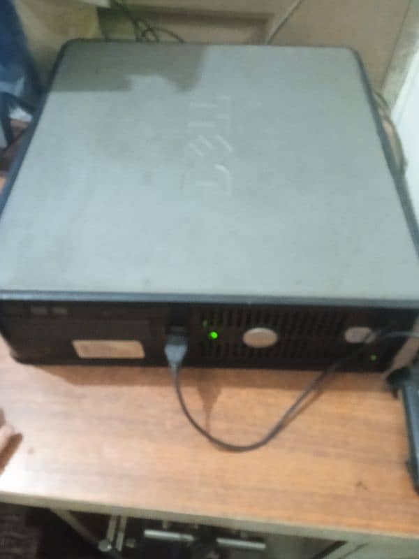 Computer Dell Desktop With Table For Sell 3