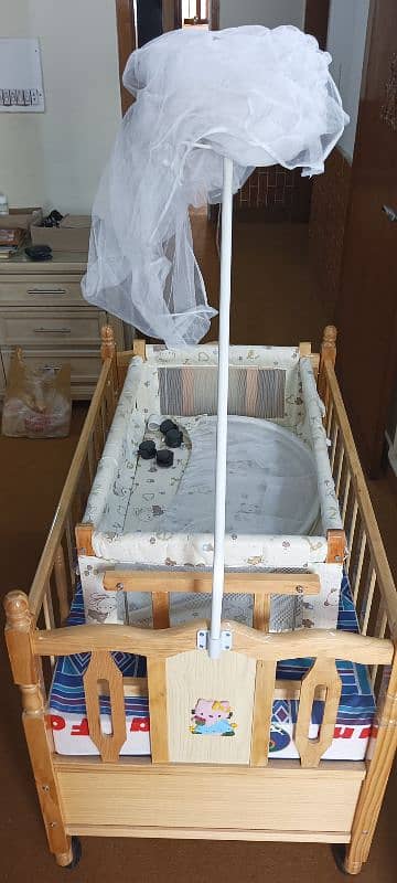 For Sale: Baby Cot with Swing – 10/10 Condition! 1