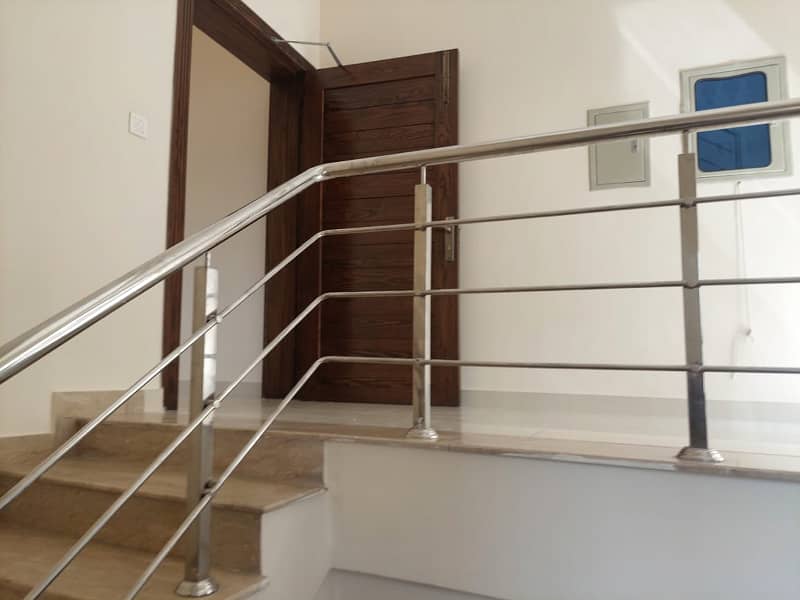 1 Kanal Beautiful House Available For Rent In Lake City Sector M-2 25