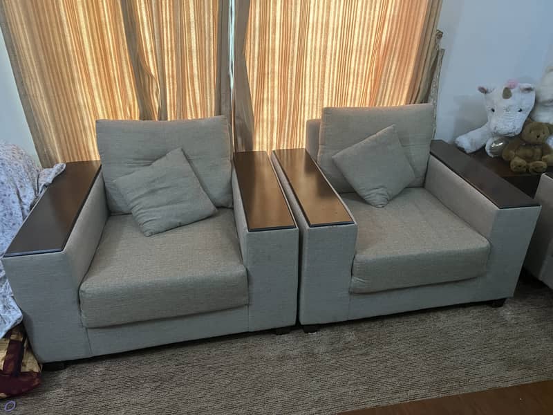 5 seater sofa 7