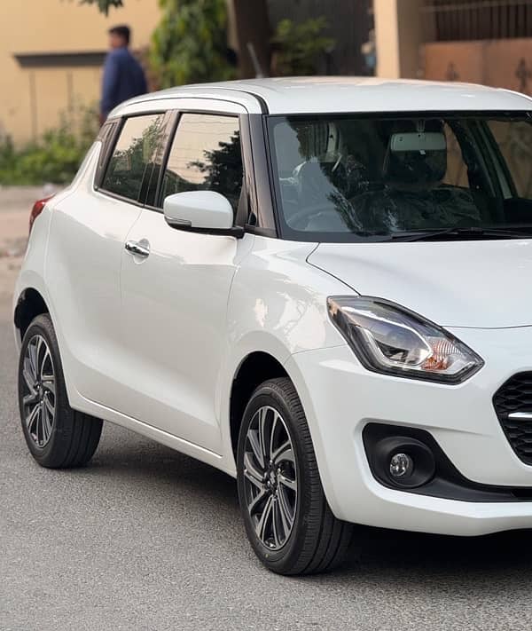 Suzuki Swift GLX-VVT 2024 Already Bank Leased 2