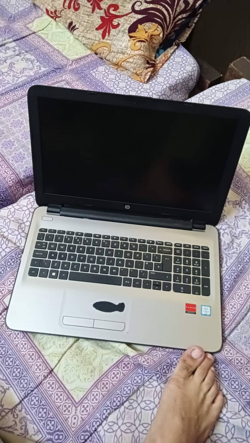 Gaming Laptop in low budget for Sale - Perfect for Gaming or Work! 4