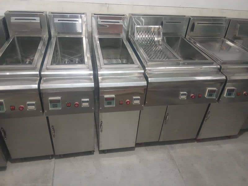 16 litter deep fryer blower complete rang avail pizza oven dough mixer 0