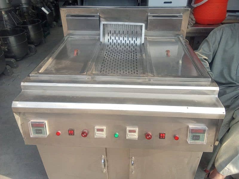 16 litter deep fryer blower complete rang avail pizza oven dough mixer 2