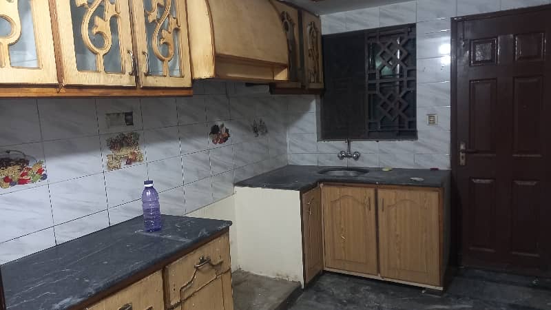 10 marla upper portion for rent 4