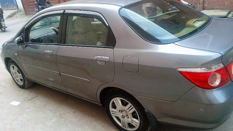 Honda Stream 2007 6