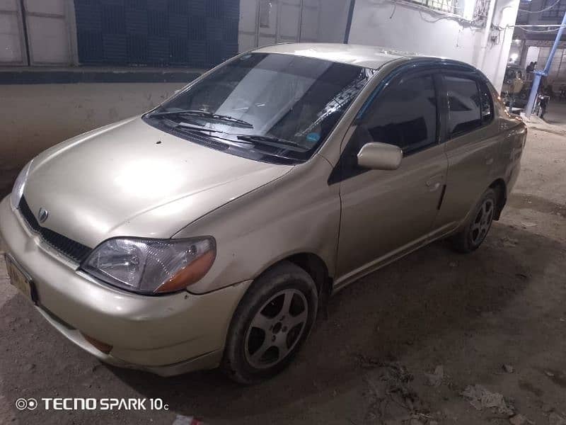 Toyota Platz 2000 1