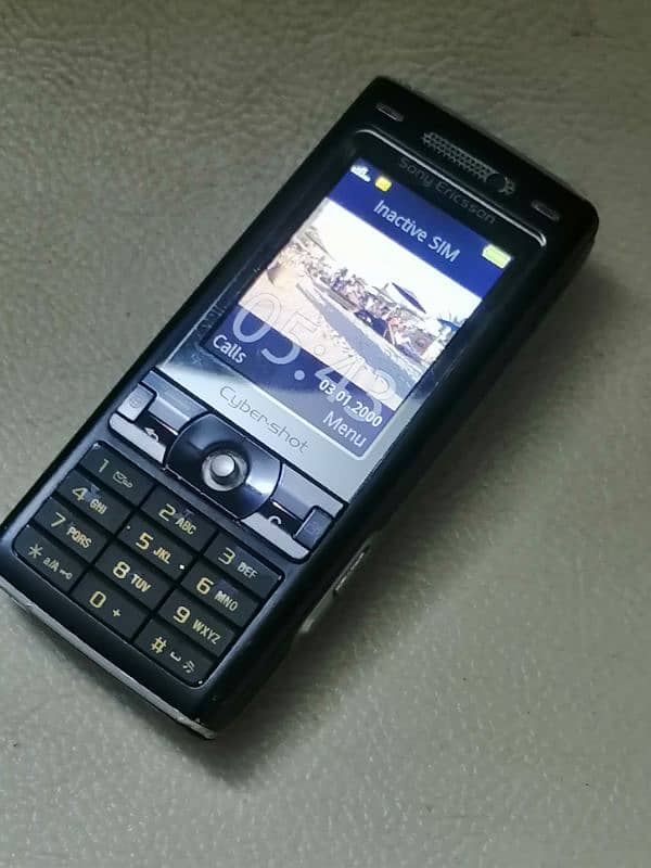 Sony Ericsson k800i 0