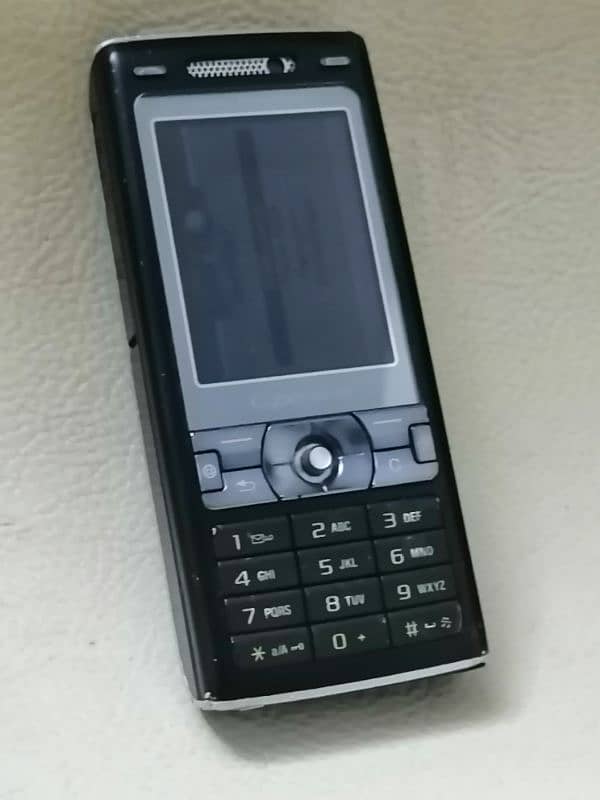 Sony Ericsson k800i 4