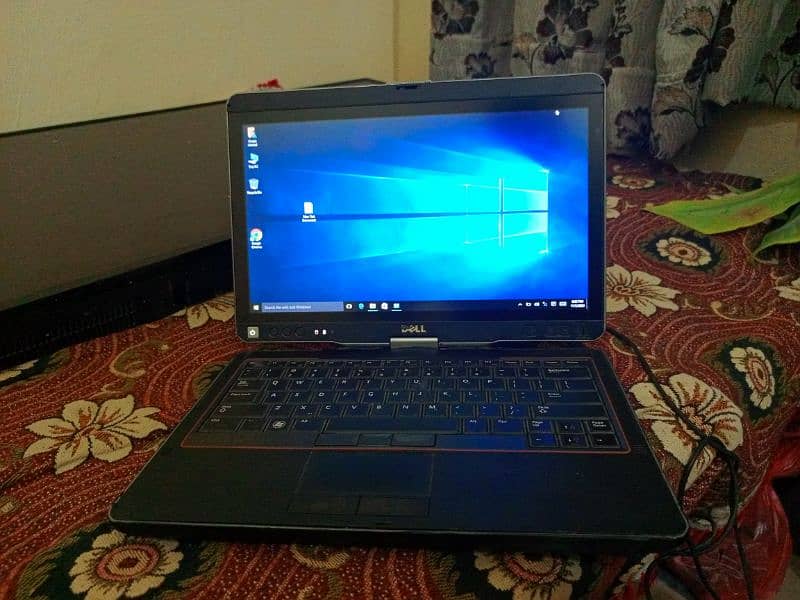 Dell core i3 2ng gen 2gb 320gb 2