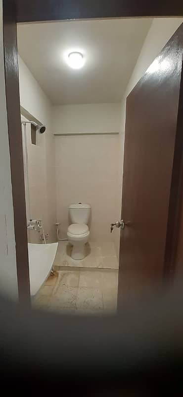 3 BED DD FLAT FOR SALE IN GULSHAN E IQBAL BLOCK 13D2 6