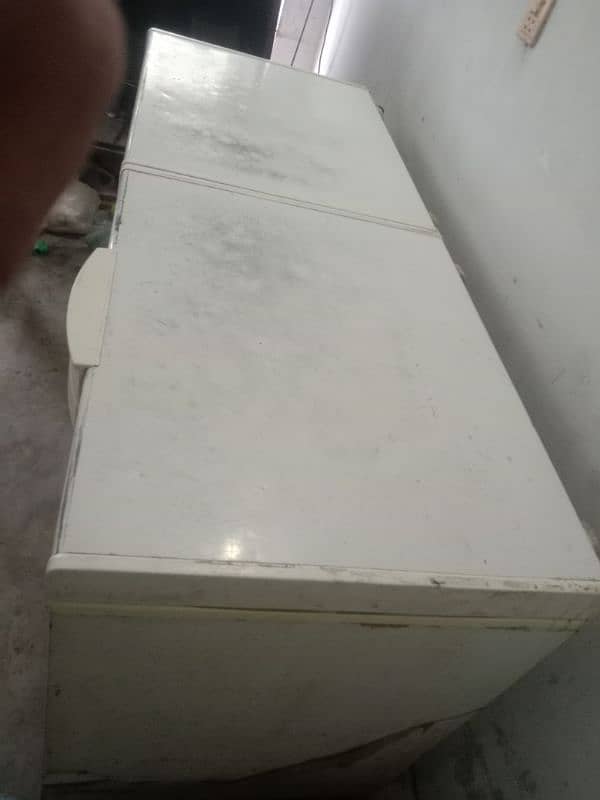 urgent sale freezer 0