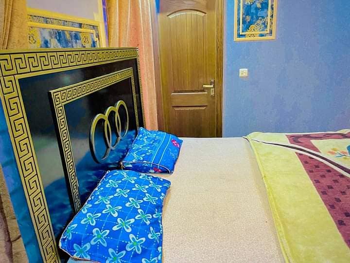 One bedroom daily basis laxusry apartment short stay apartment available for rent in bahria town 0