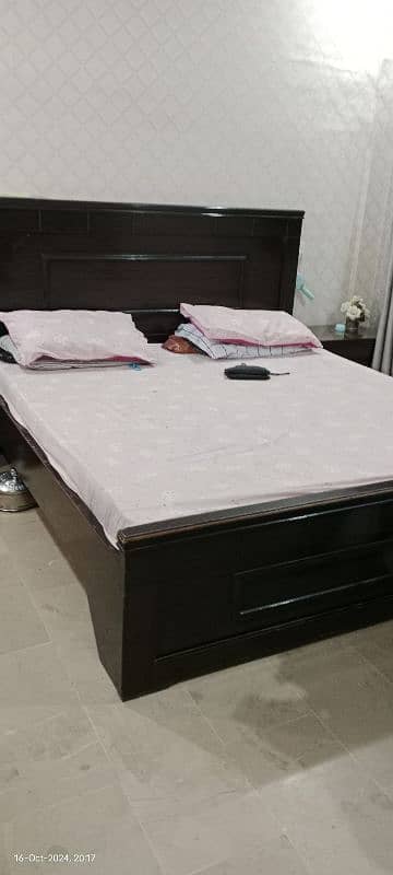 used bed 1