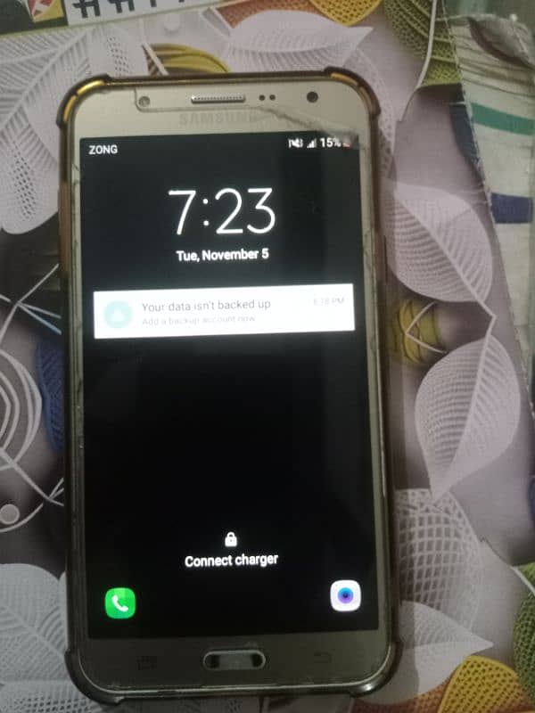 Samsung Galaxy J7 1