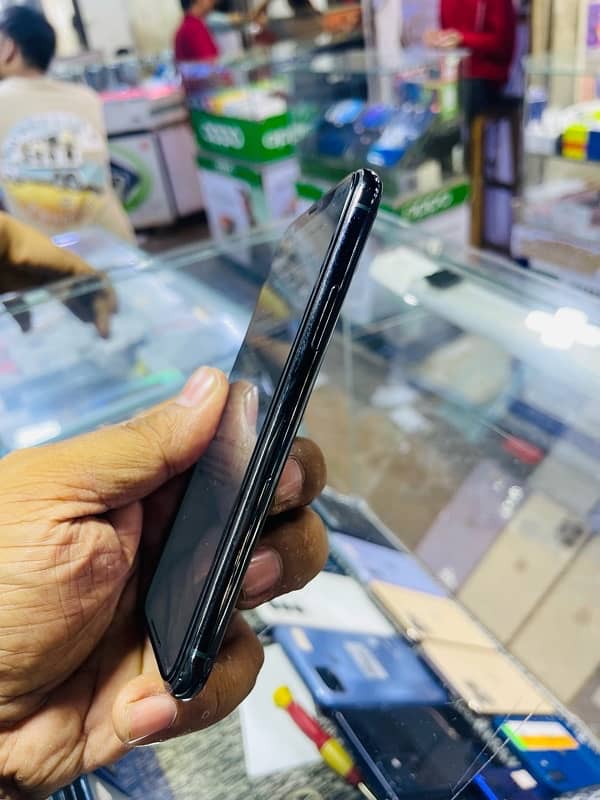 I phone 11 pro PTA approved 5