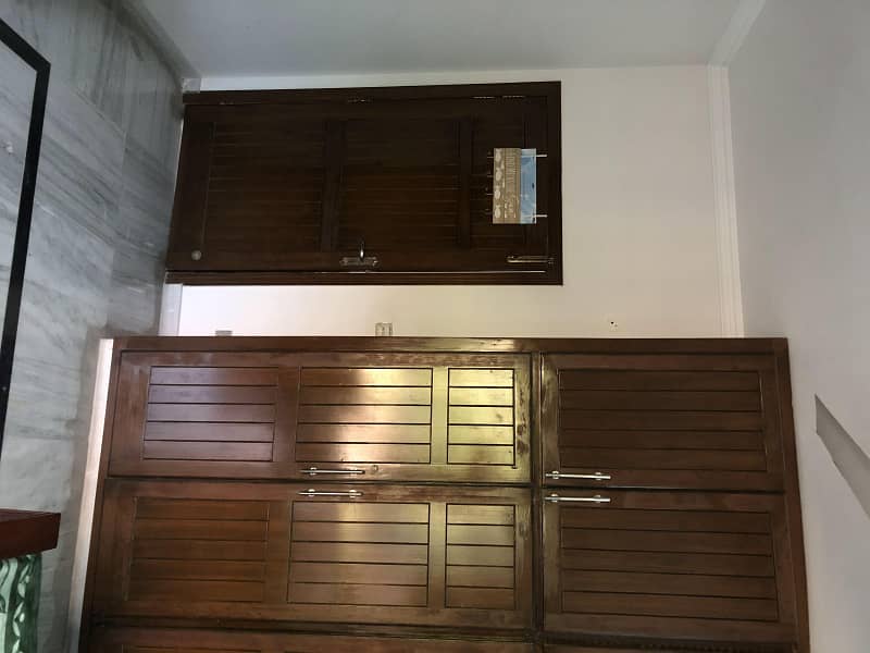 10 Marla Fully Furnished House Available For Rent 9