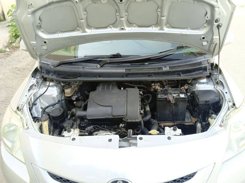 Toyota Belta 2007 6