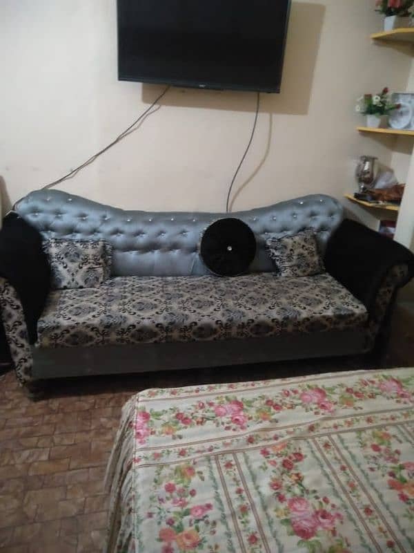 llittel used sofa . . . Condit is very good for sell 1