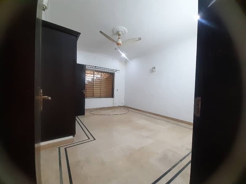 3 Bed Open Basement On 1 Kanal 4