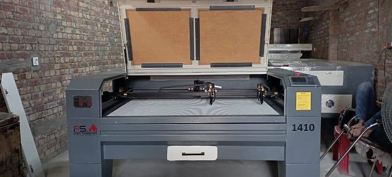 Laser cutting machine 7