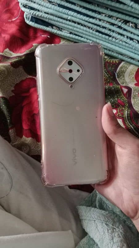 vivo s1pro koi msla nai ha urgent sale box bhi available ha 0