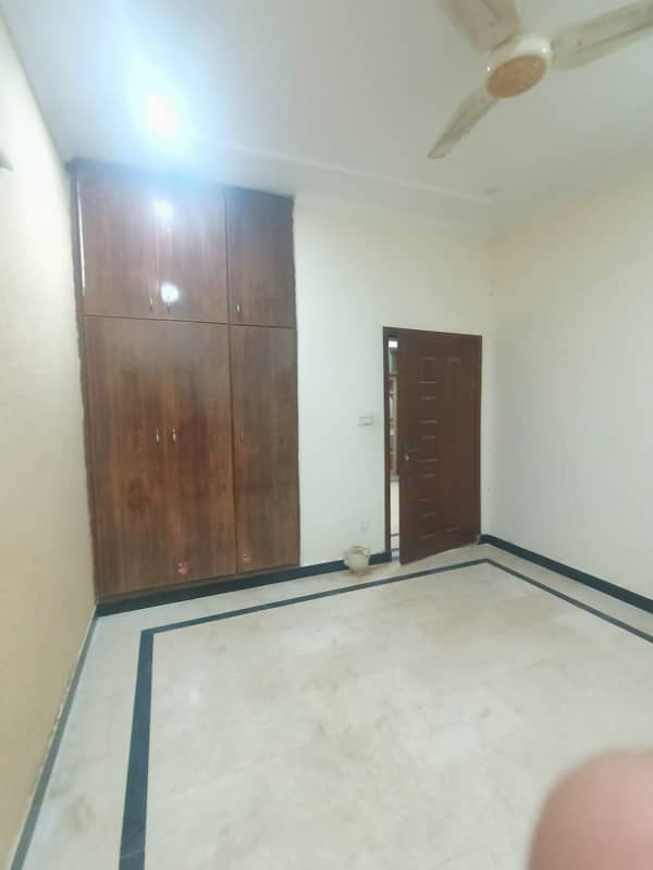 5 marla 1st floor for rent 3