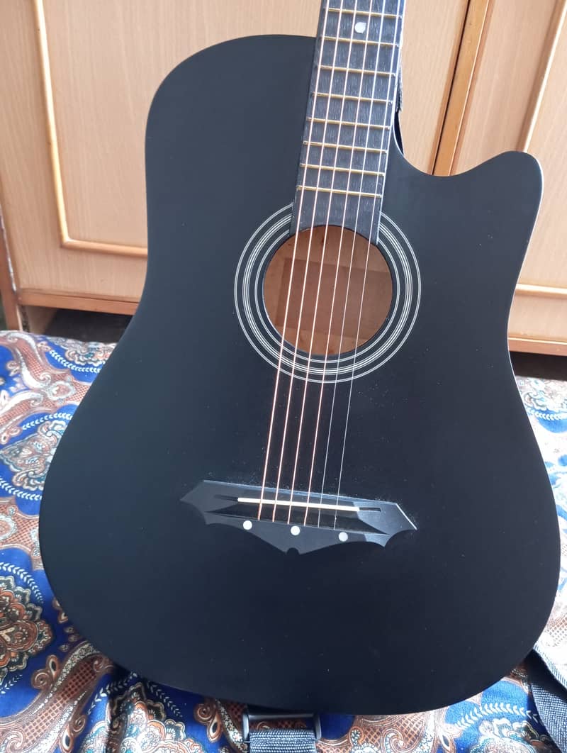 Acoustic guitar 38 inch matt black color 3