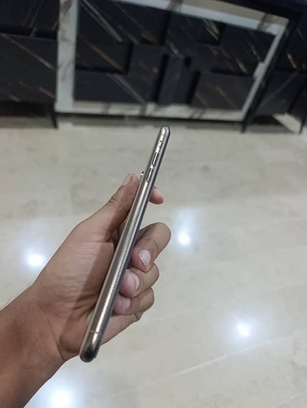 I phone Xs Max 1