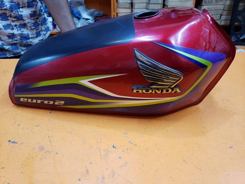 Honda 125 tanki tapy 3