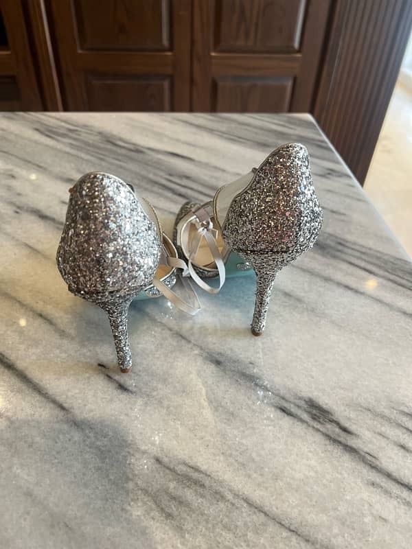 silver high heels 3