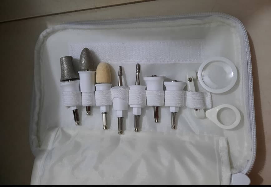 Manicure pedicure hand machine Germany 4