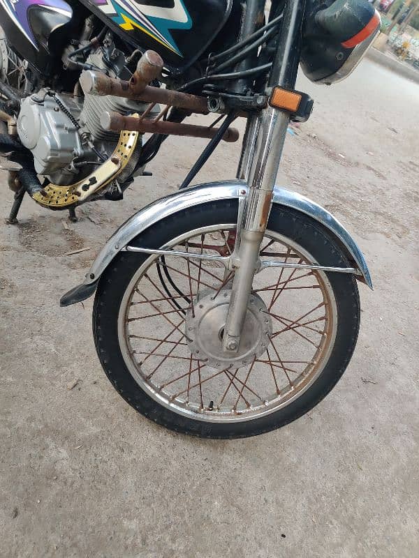 HONDA CG 125 2019 Model Hyderabad Number 7