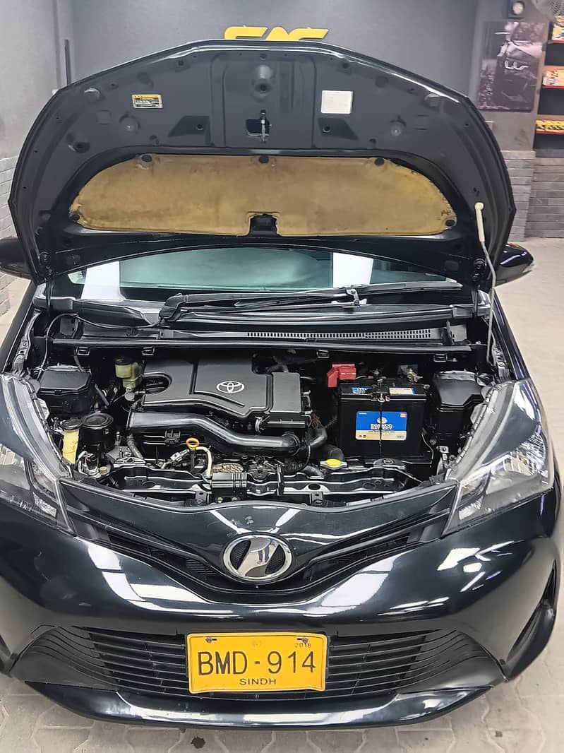 Toyota Vitz 2014-2018 full original 8